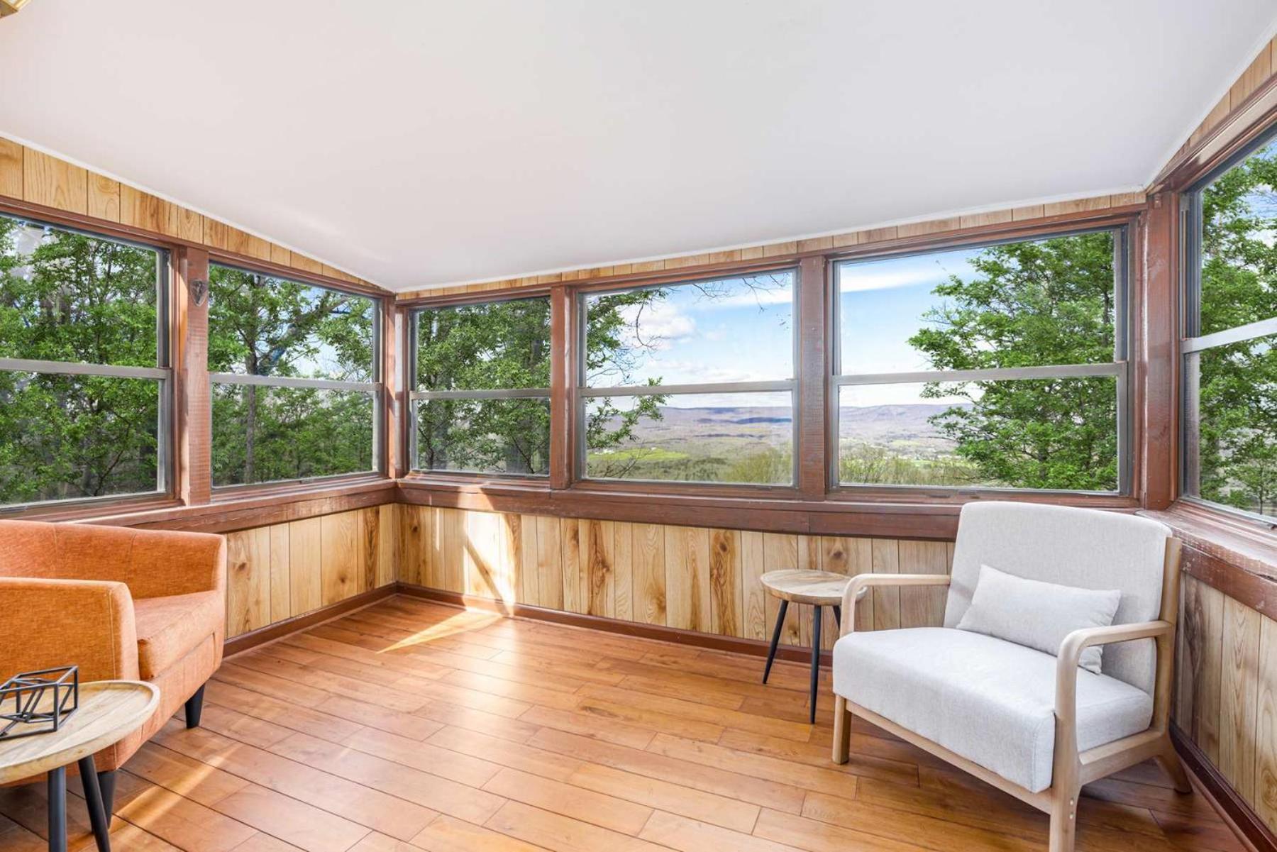 Amazing Views, Hot Tub, Fire Pit, Deck & Fireplace Inwood Exteriér fotografie